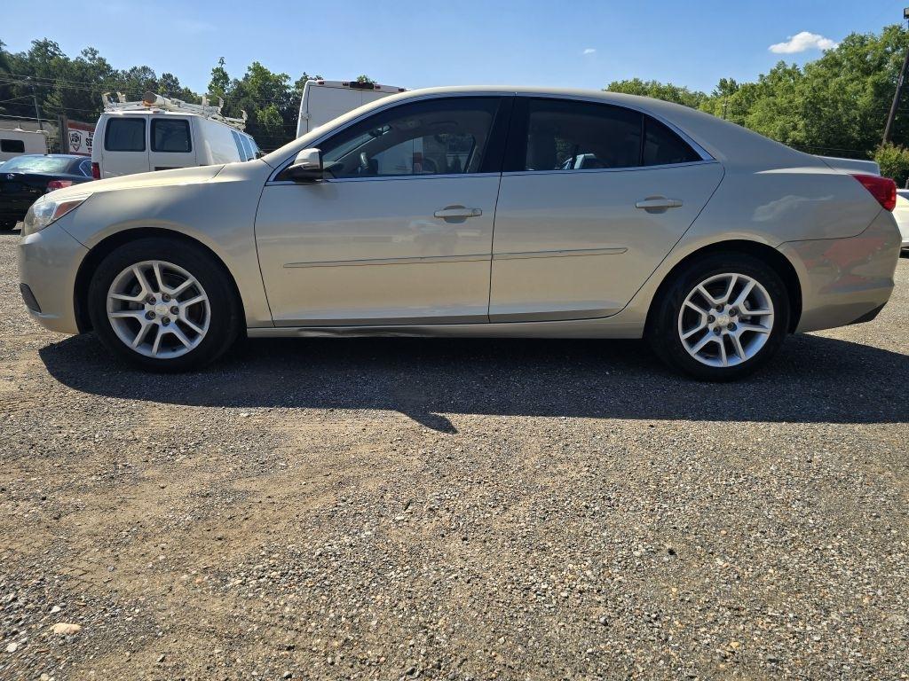 Chevrolet Malibu  2015