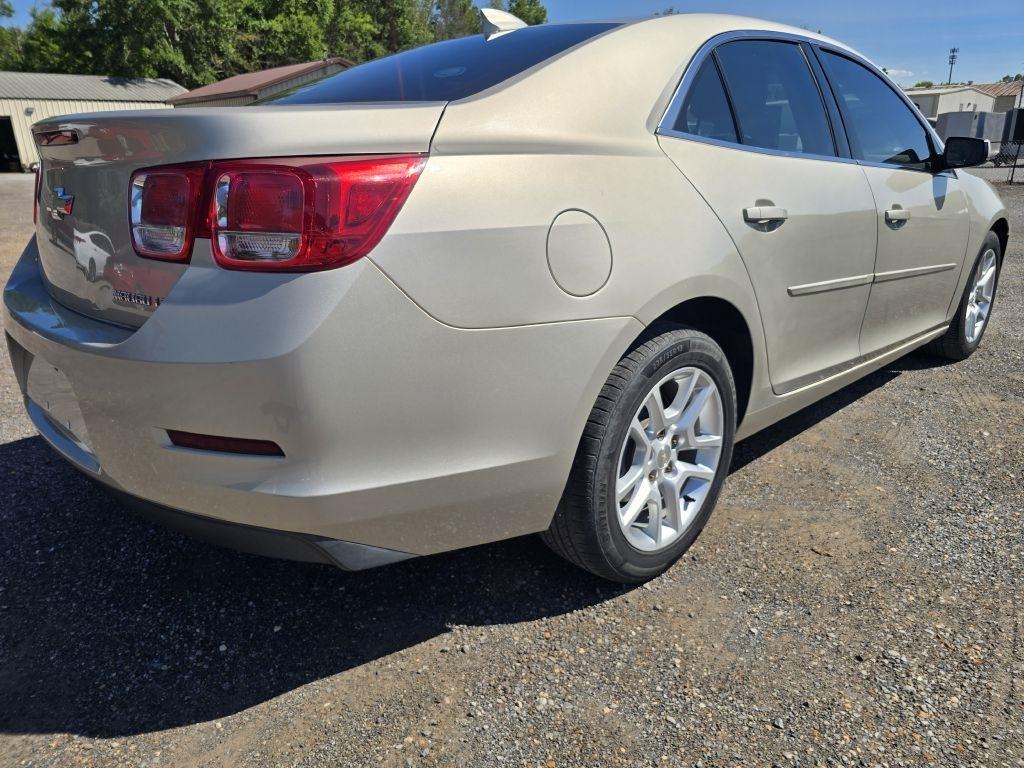 Chevrolet Malibu  2015