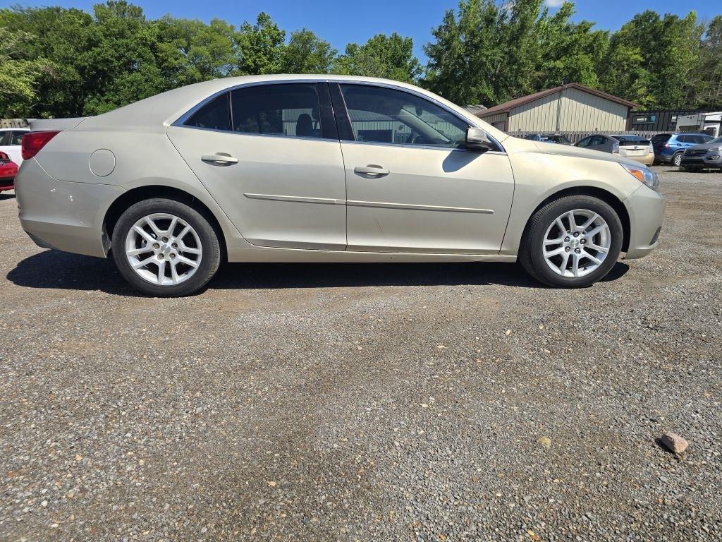 Chevrolet Malibu  2015