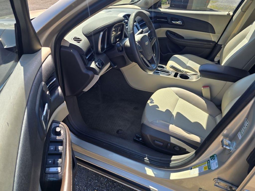 Chevrolet Malibu  2015