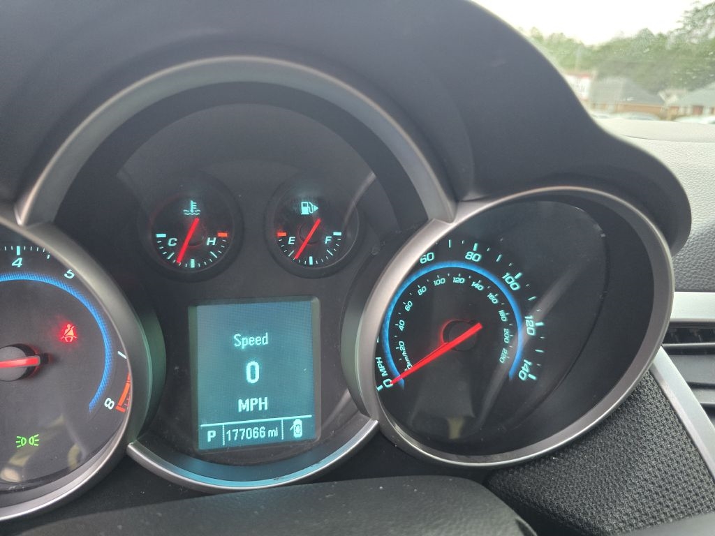 Chevrolet Cruze  2012