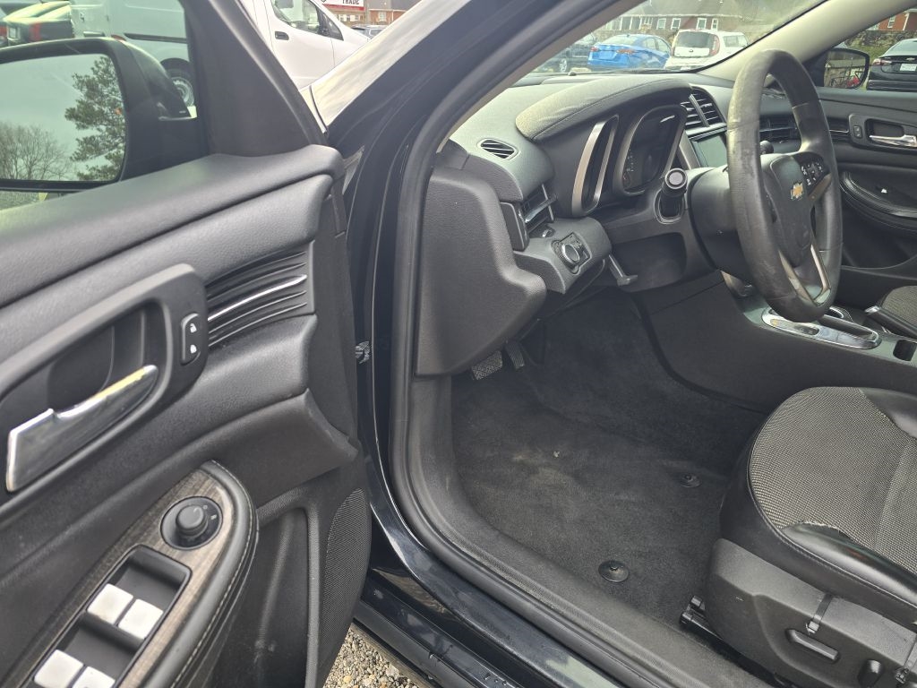 Chevrolet Malibu  2015