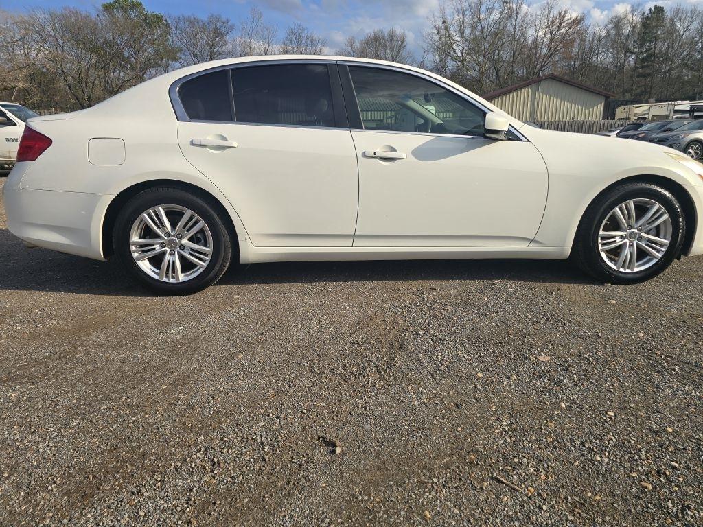 Infiniti G Sedan  2013