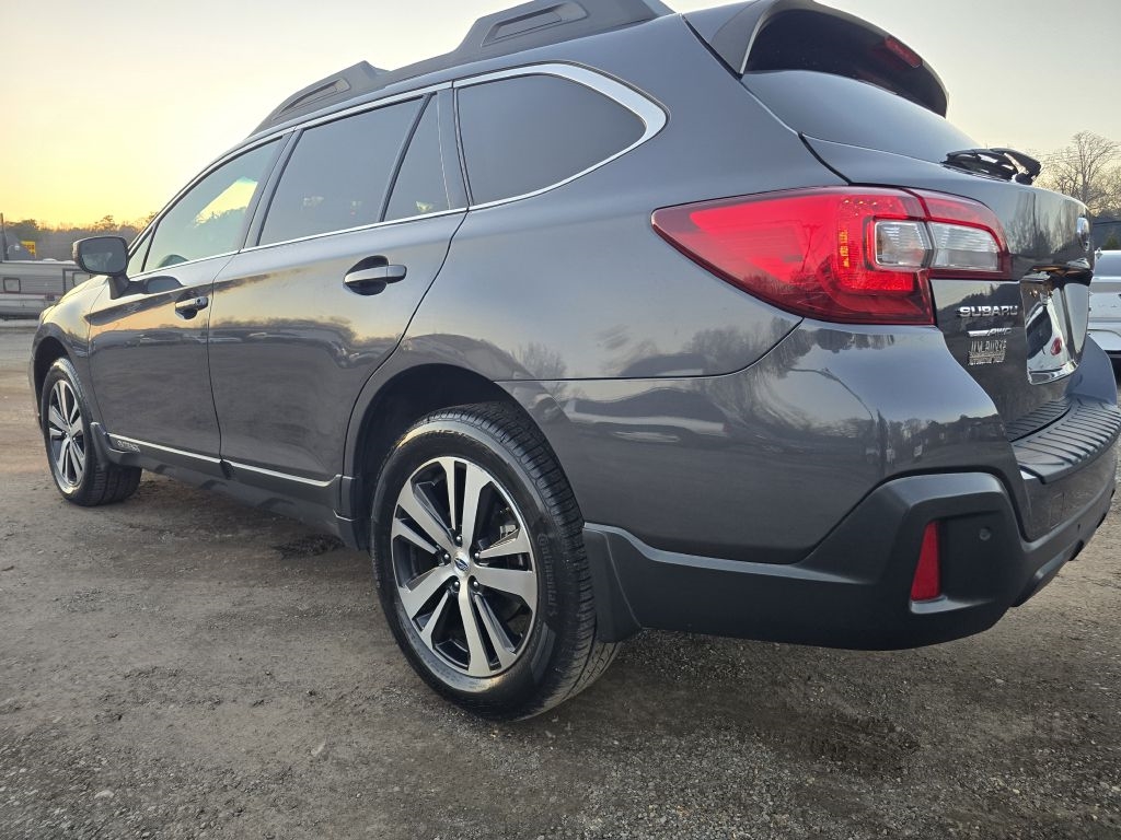 Subaru Outback  2018