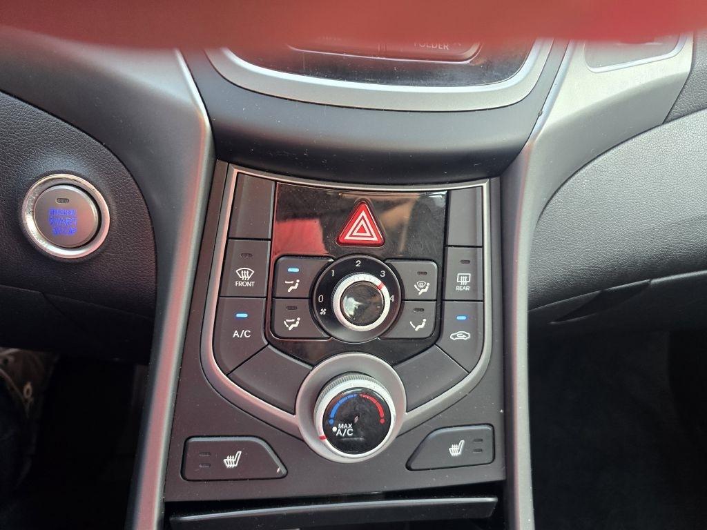 Hyundai Elantra  2016