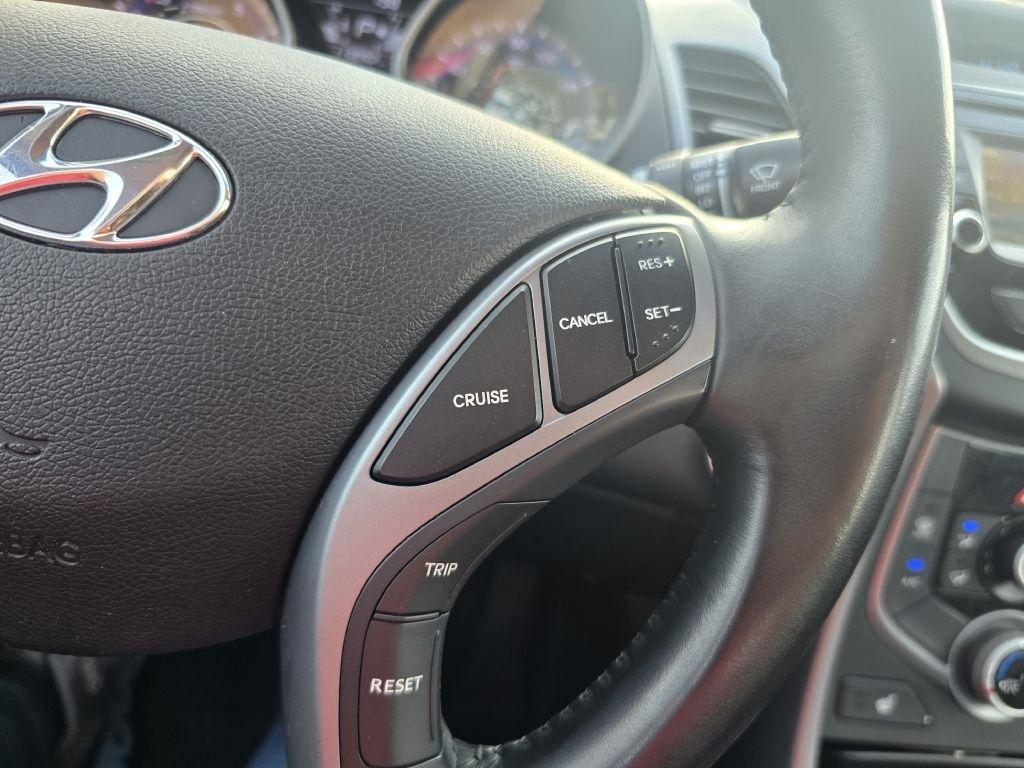 Hyundai Elantra  2016