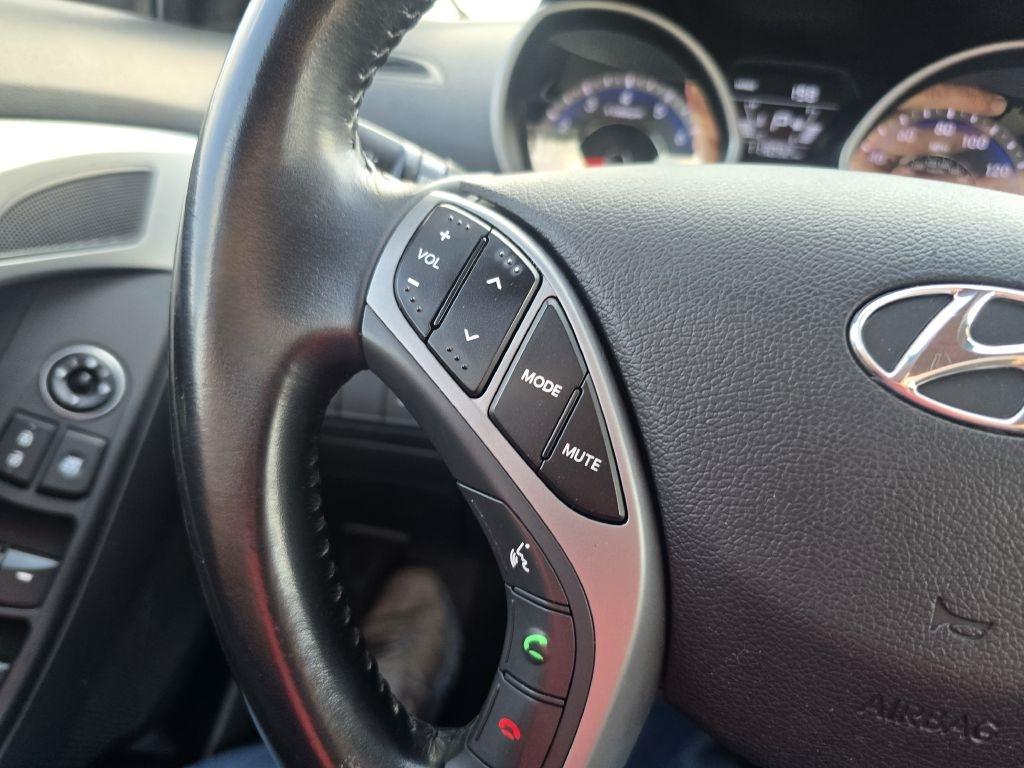 Hyundai Elantra  2016