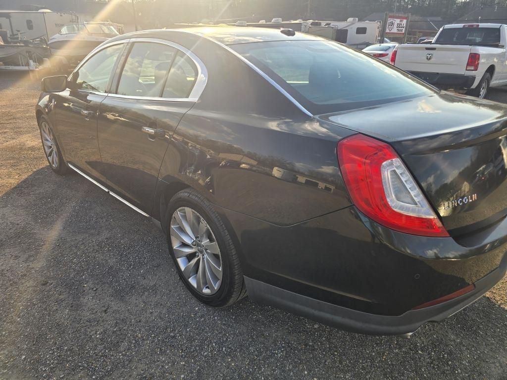 Lincoln MKS  2013
