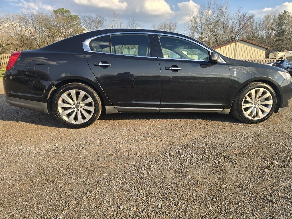Lincoln MKS  2013
