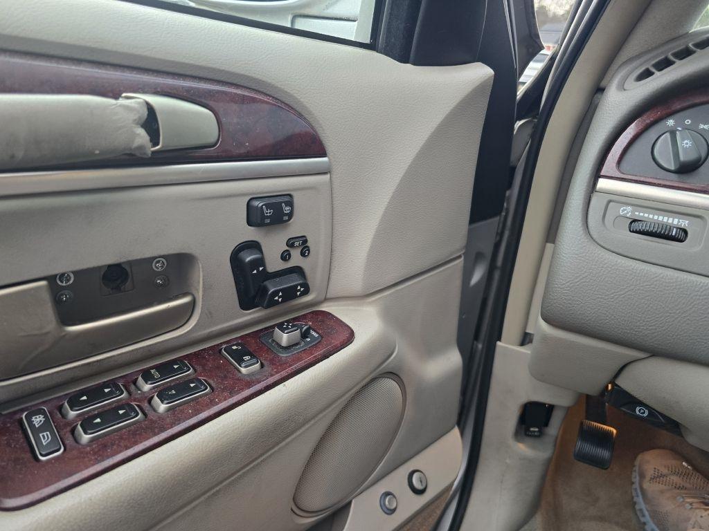 Lincoln Town Car  2005