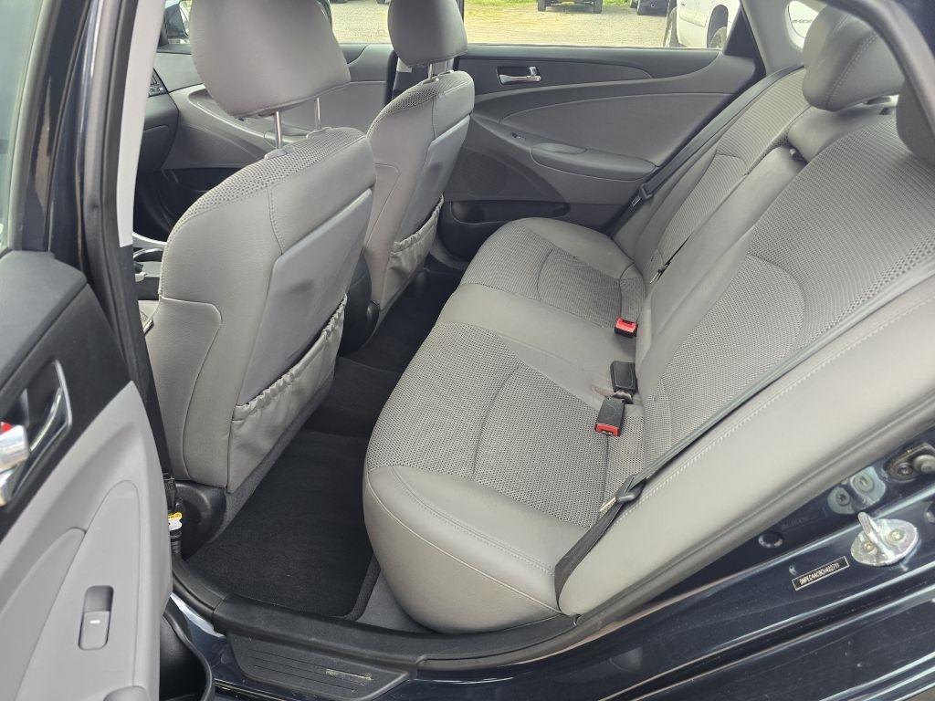 Hyundai Sonata  2012