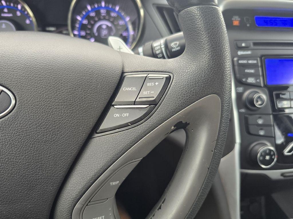 Hyundai Sonata  2012