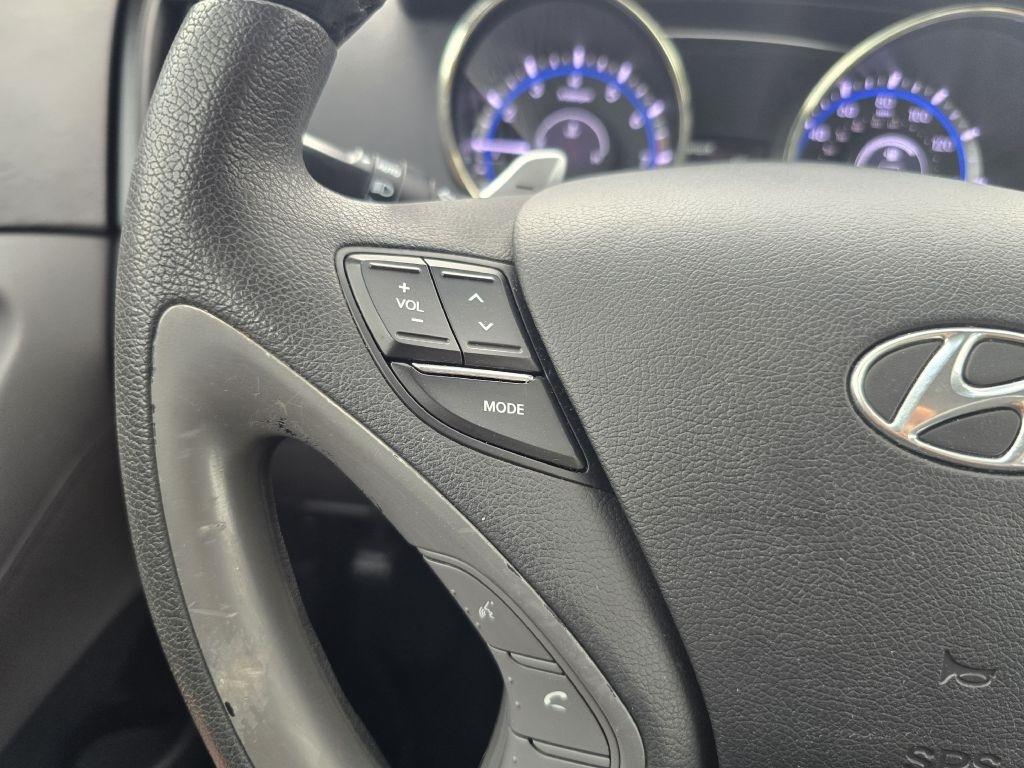 Hyundai Sonata  2012