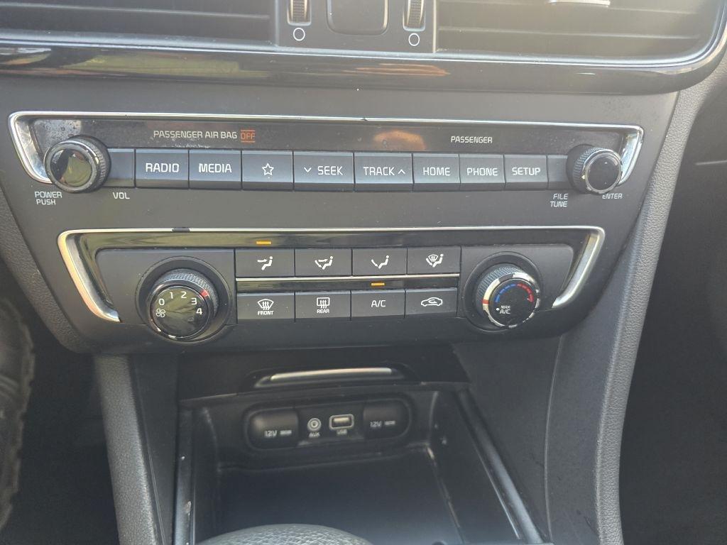 Kia Optima  2020