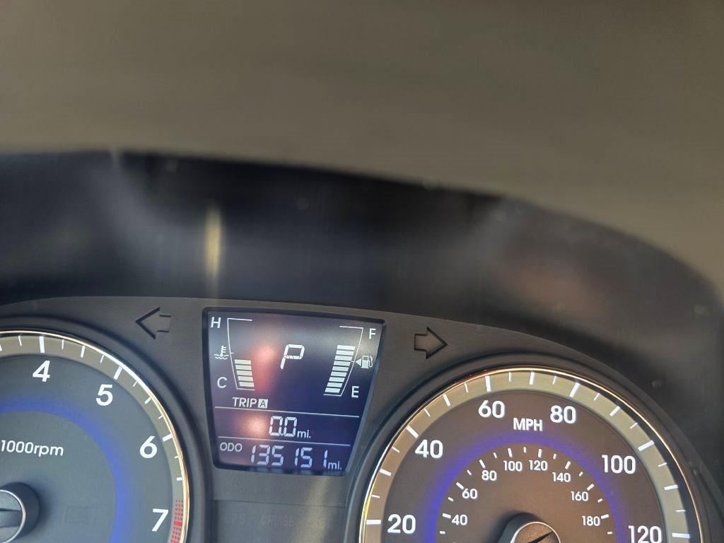 Hyundai Accent  2012