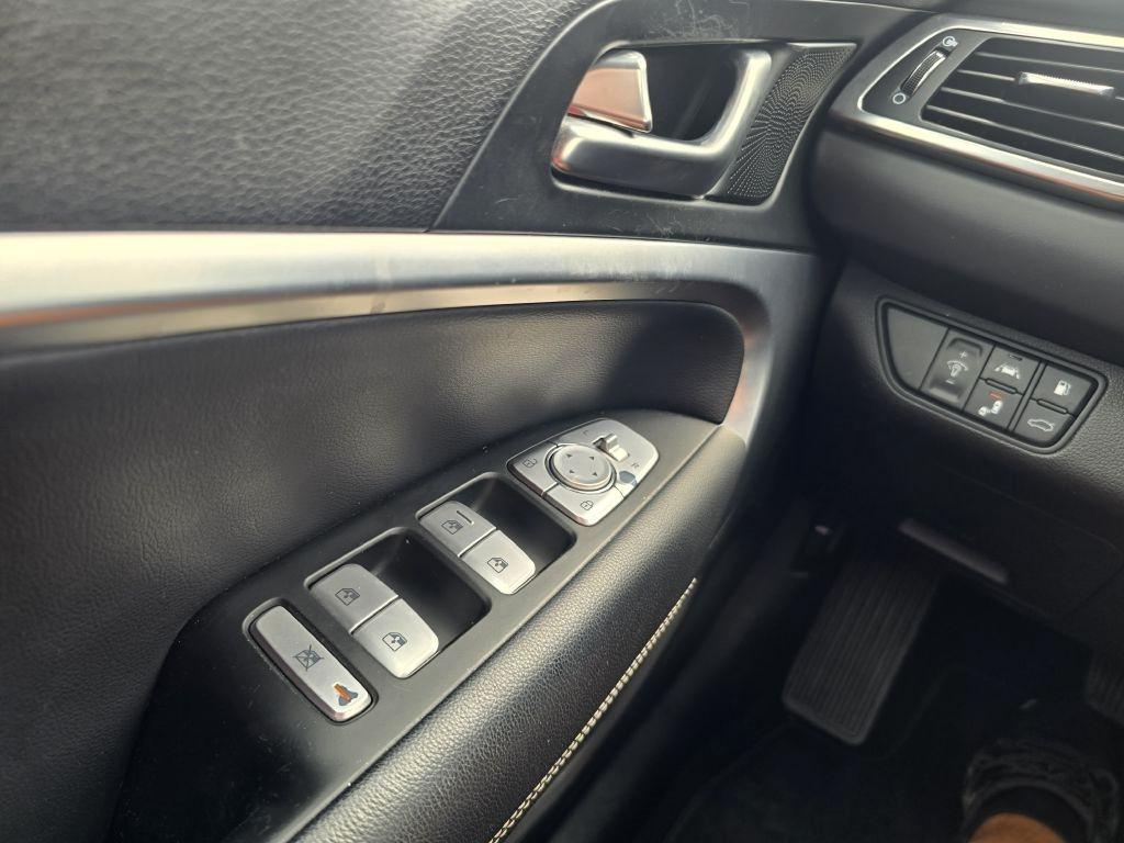 Genesis G70  2019