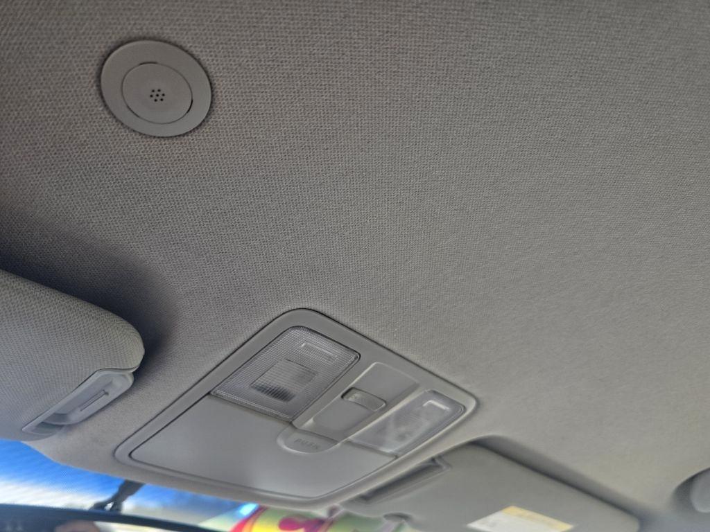 Hyundai Elantra  2013