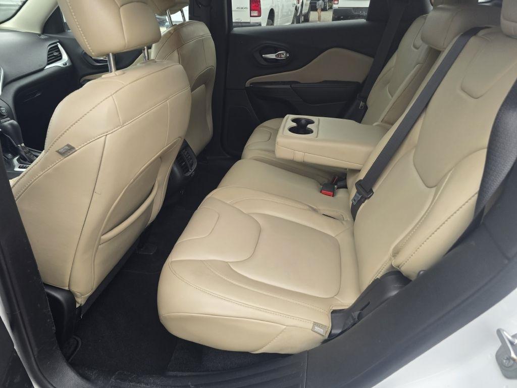 Jeep Cherokee  2015