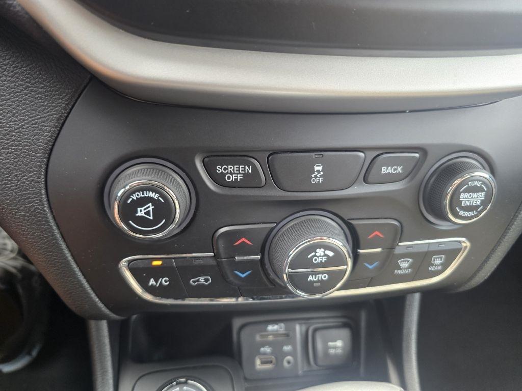 Jeep Cherokee  2015