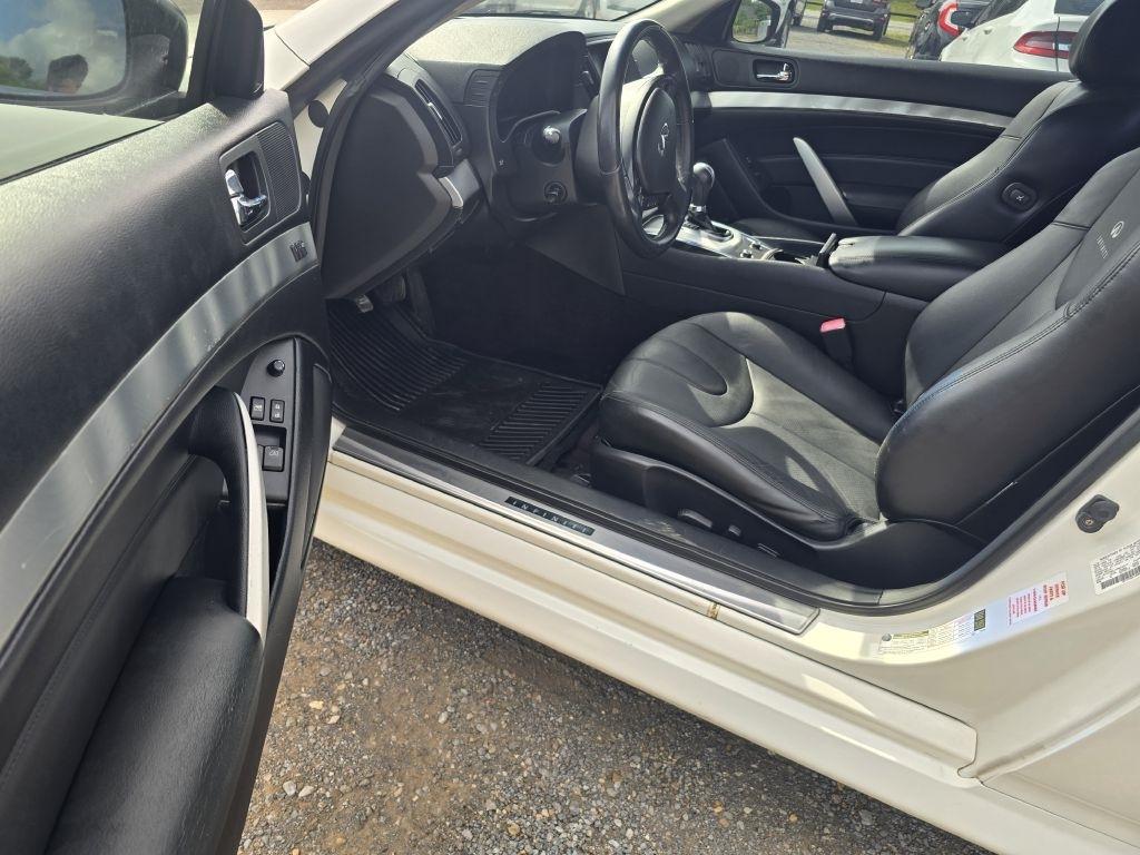 Infiniti G Coupe  2013