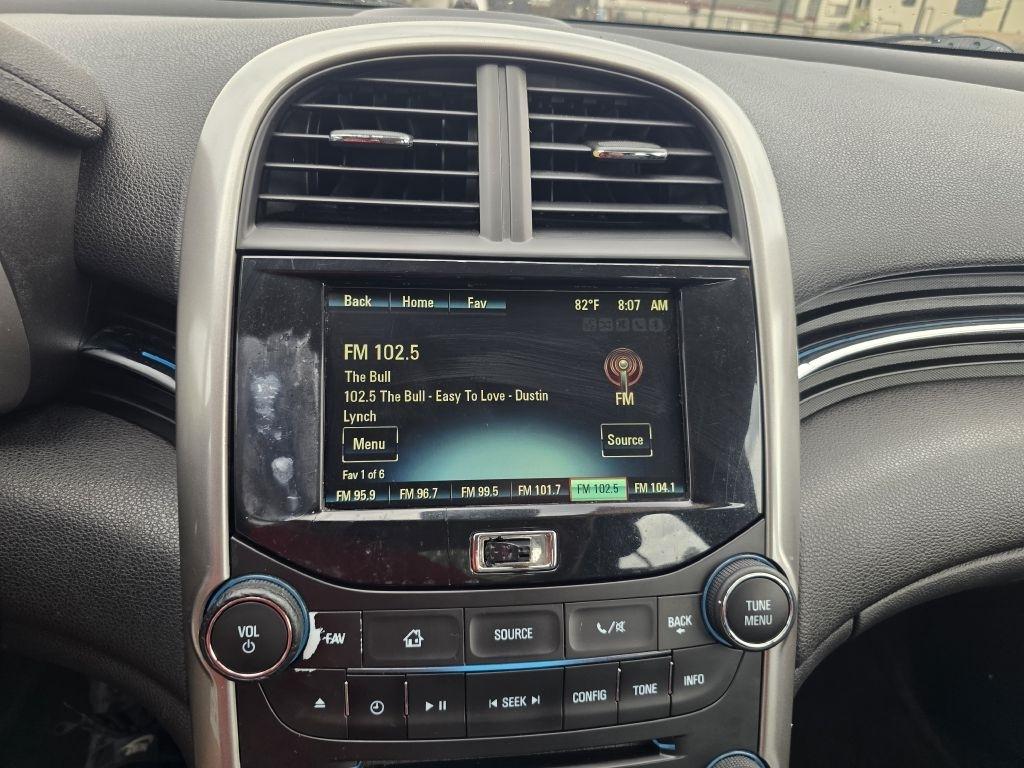 Chevrolet Malibu  2015