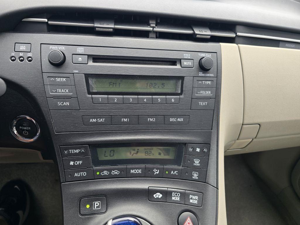 Toyota Prius  2010