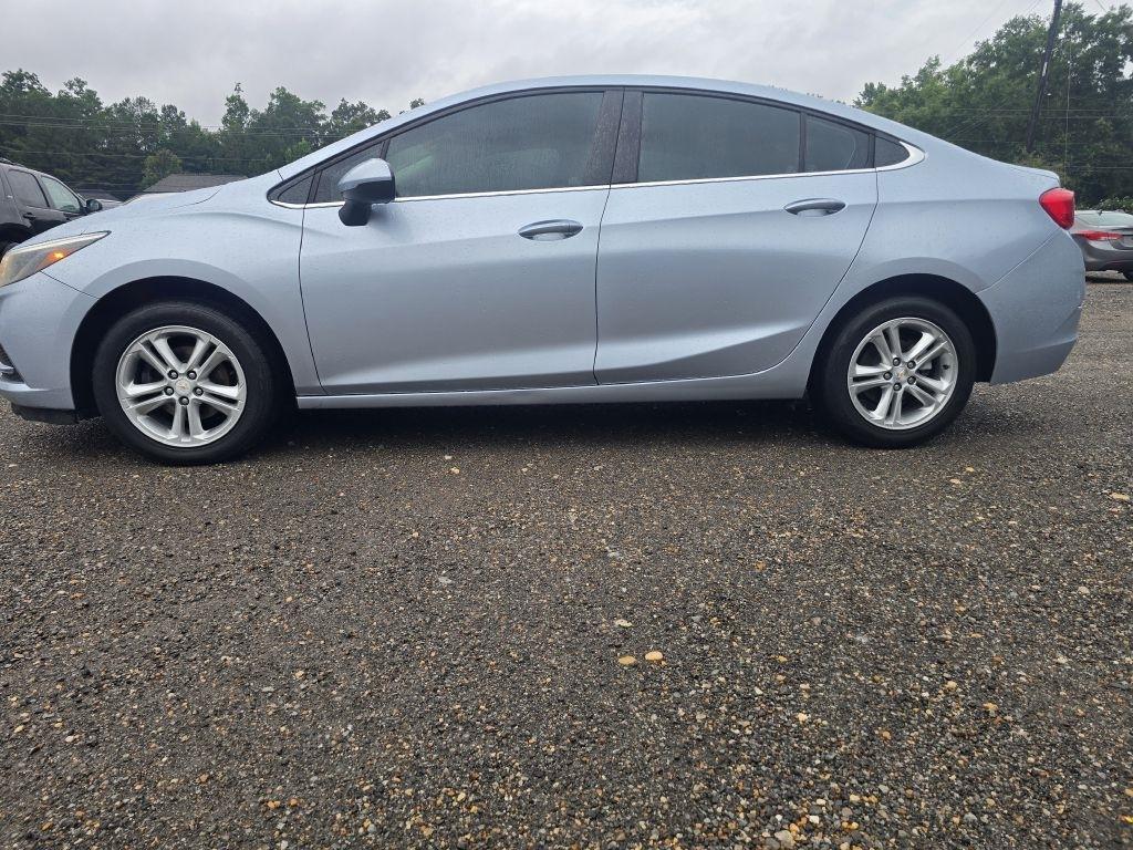 Chevrolet Cruze  2017