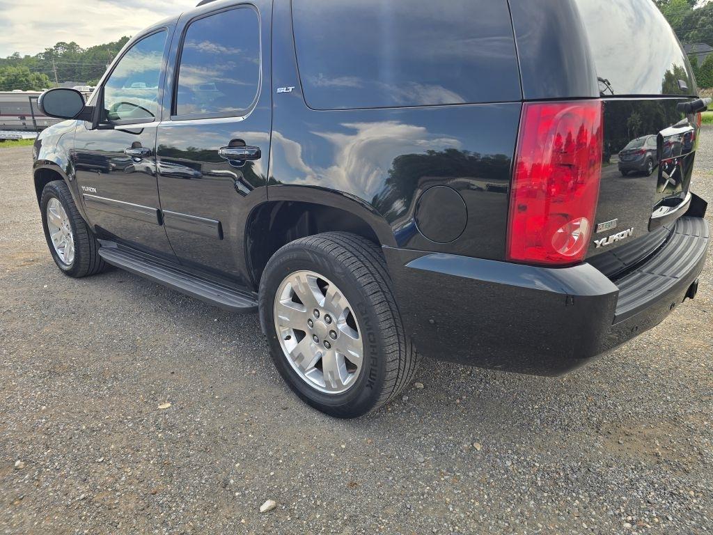 GMC Yukon  2011