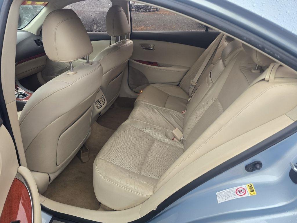 Lexus ES 350  2010