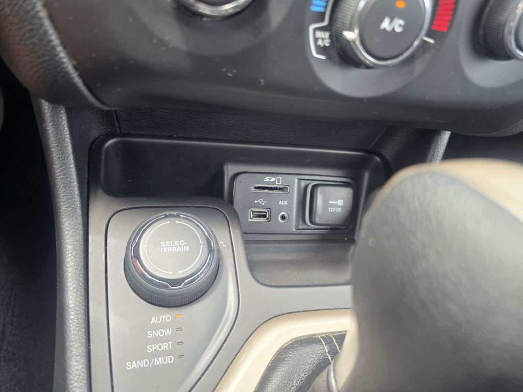 Jeep Cherokee  2016