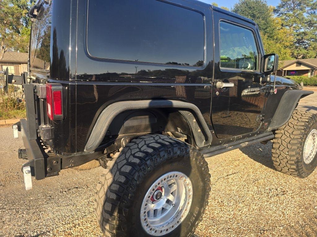 Jeep Wrangler photo 4