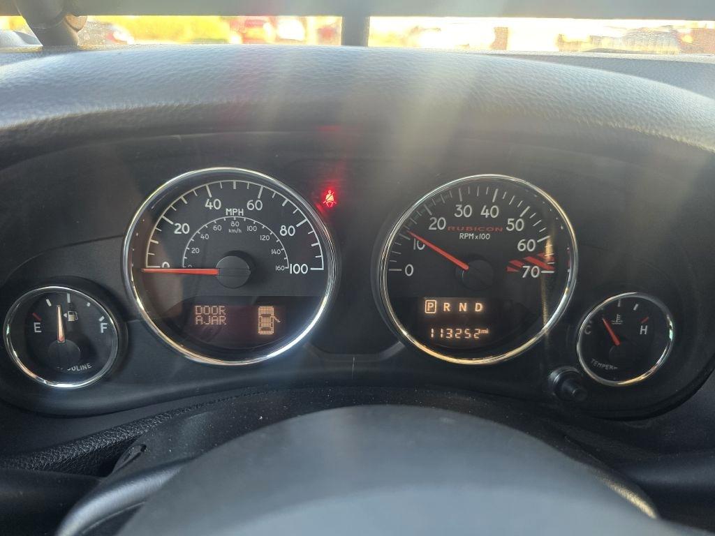 Jeep Wrangler photo 12