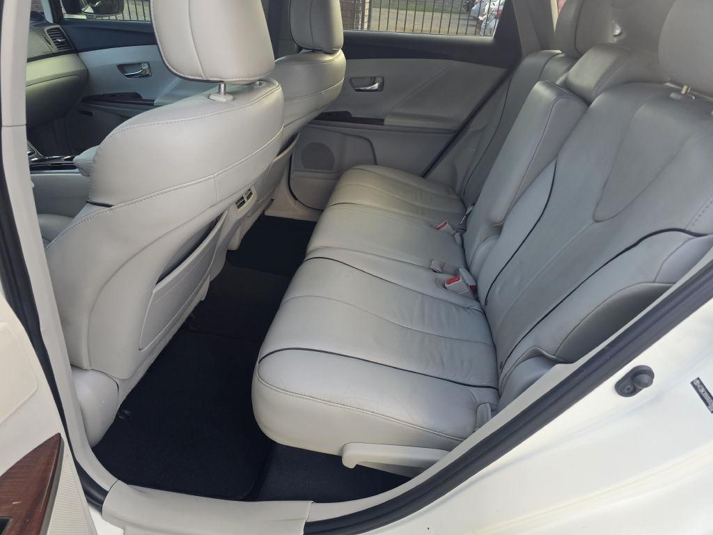 Toyota Venza  2010