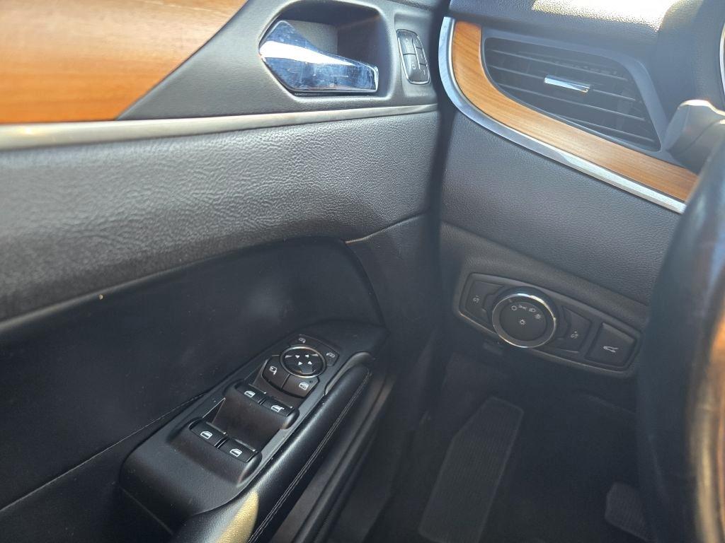 Lincoln MKC  2015