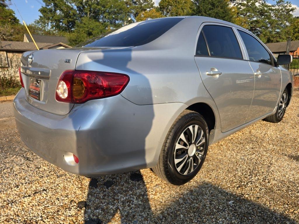 Toyota Corolla  2010