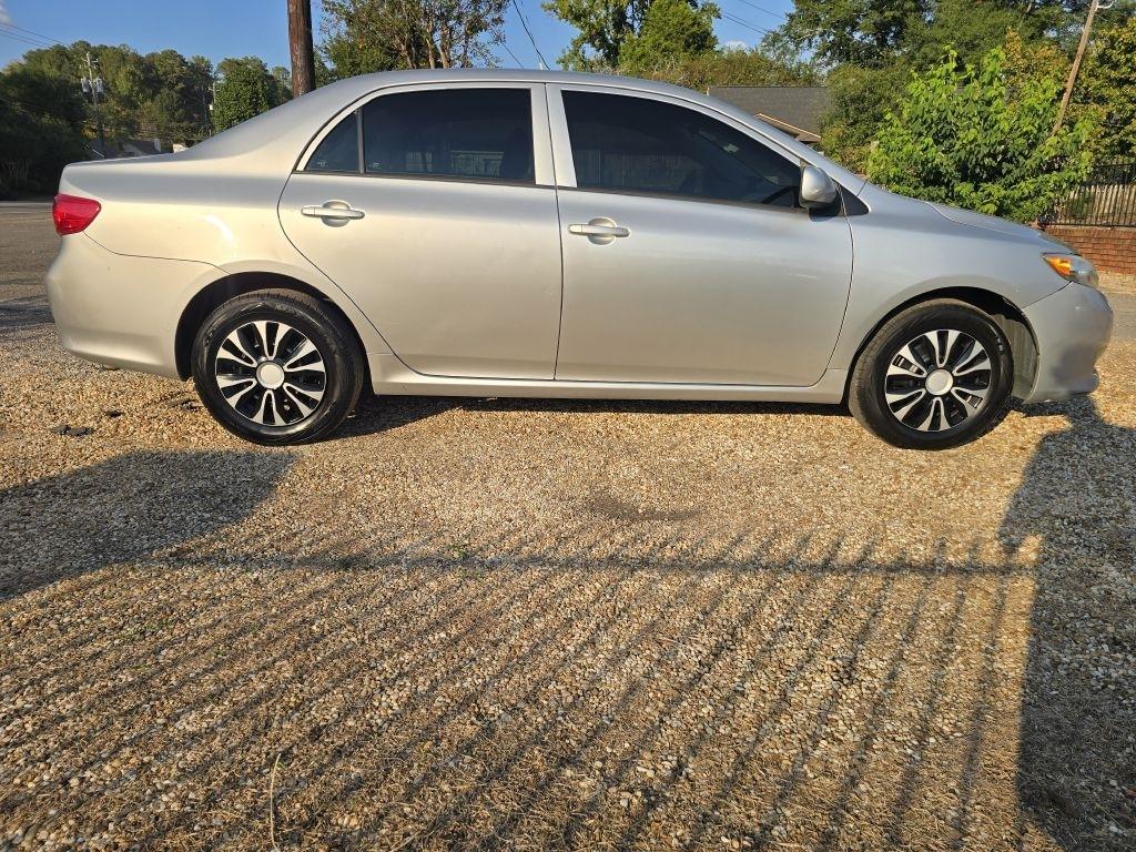 Toyota Corolla  2010