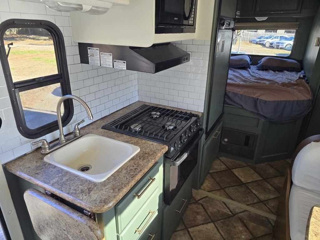 Ford Econoline  2013