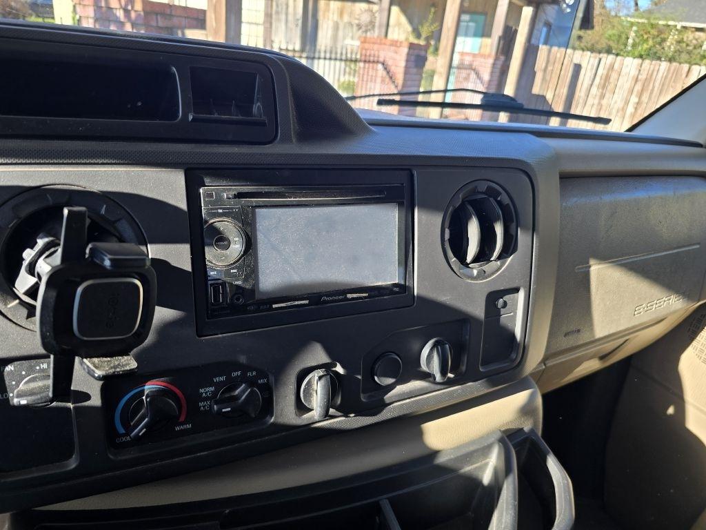 Ford Econoline  2013