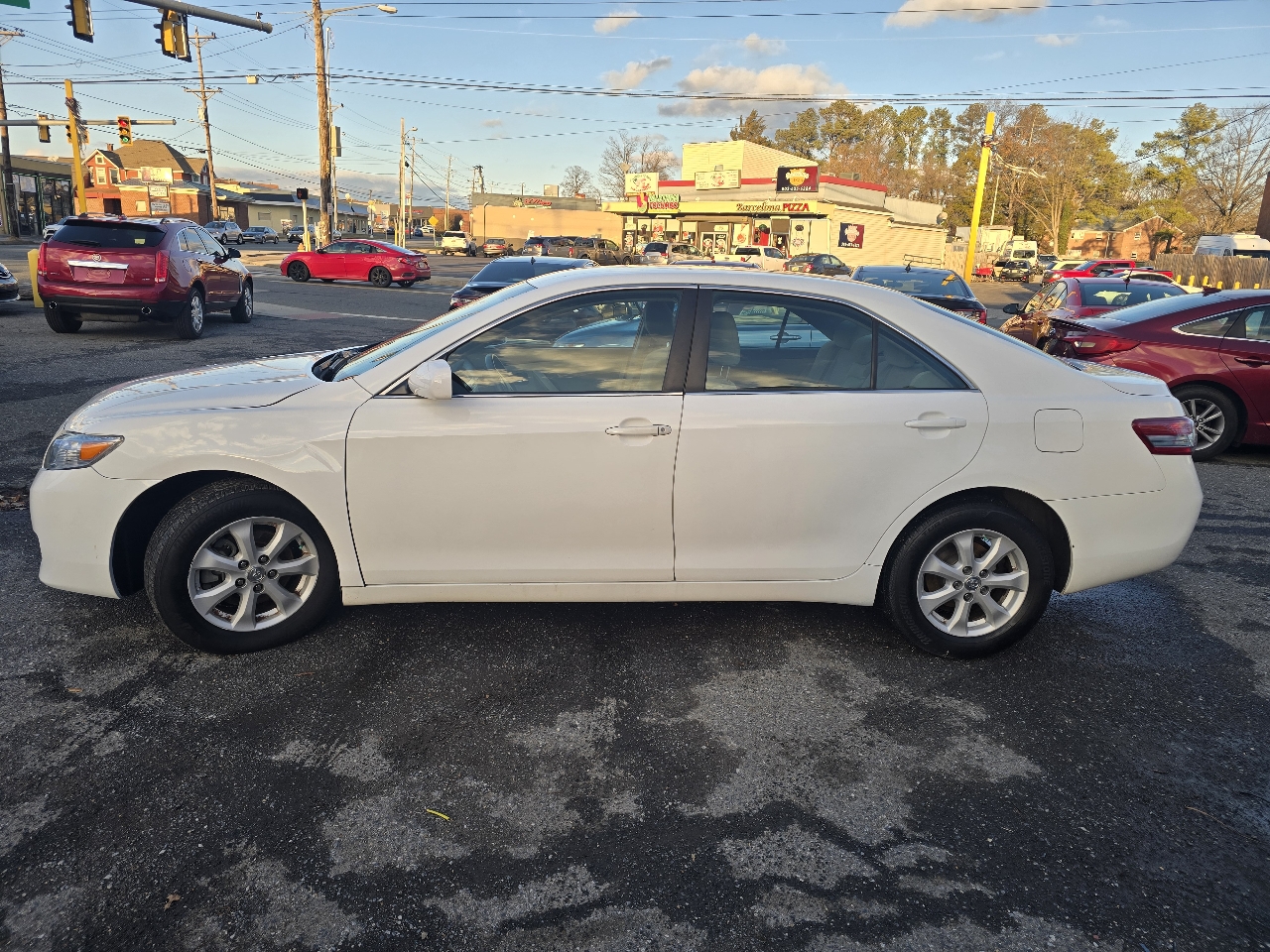 Toyota Camry SE 6-Spd MT 2010