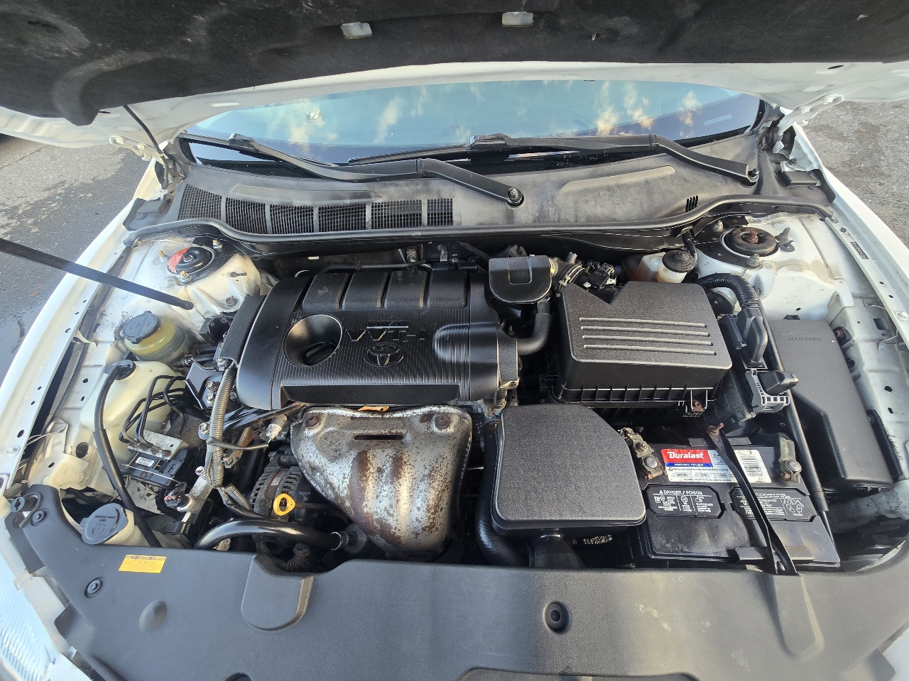 Toyota Camry SE 6-Spd MT 2010