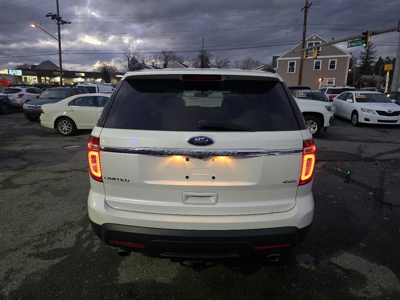 Ford Explorer Limited 4WD 2012