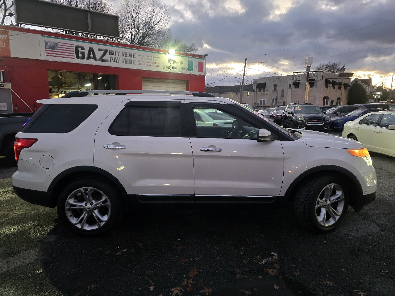 Ford Explorer Limited 4WD 2012
