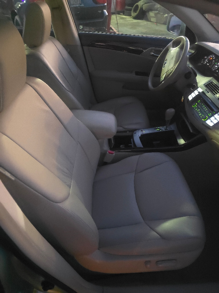 Toyota Avalon Limited 2009