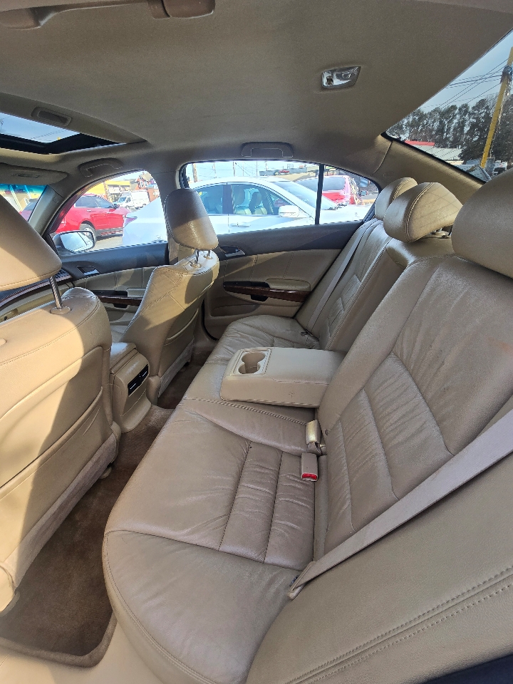 Honda Accord EX-L V-6 Sedan AT 2011