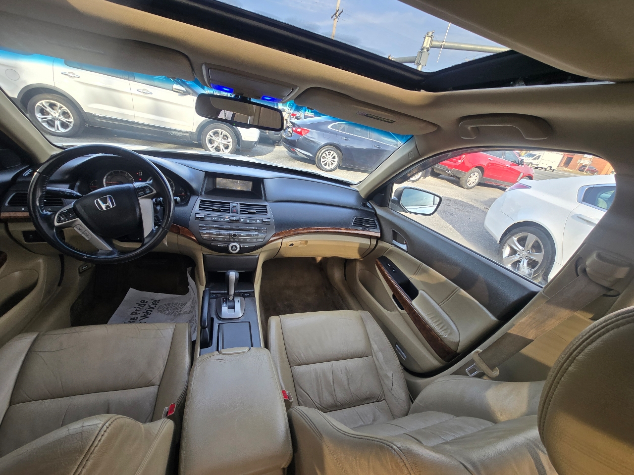 Honda Accord EX-L V-6 Sedan AT 2011