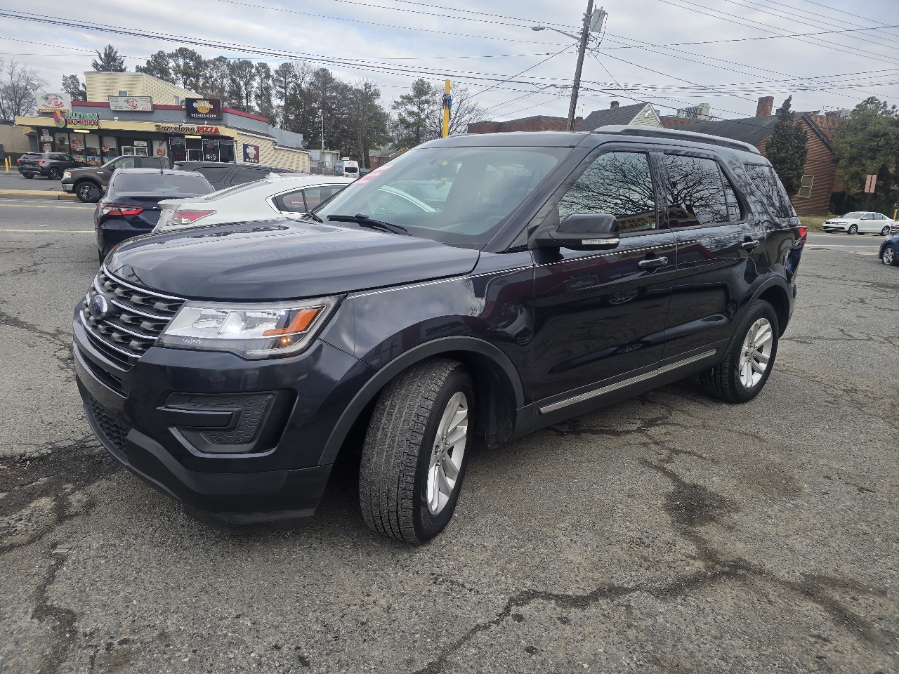 Ford Explorer 2WD 4dr V6 XLT 2017
