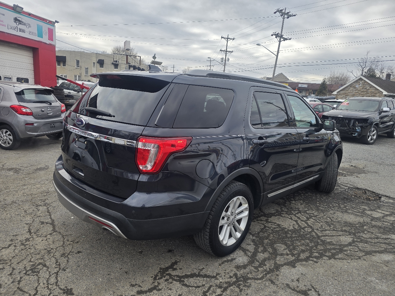 Ford Explorer 2WD 4dr V6 XLT 2017