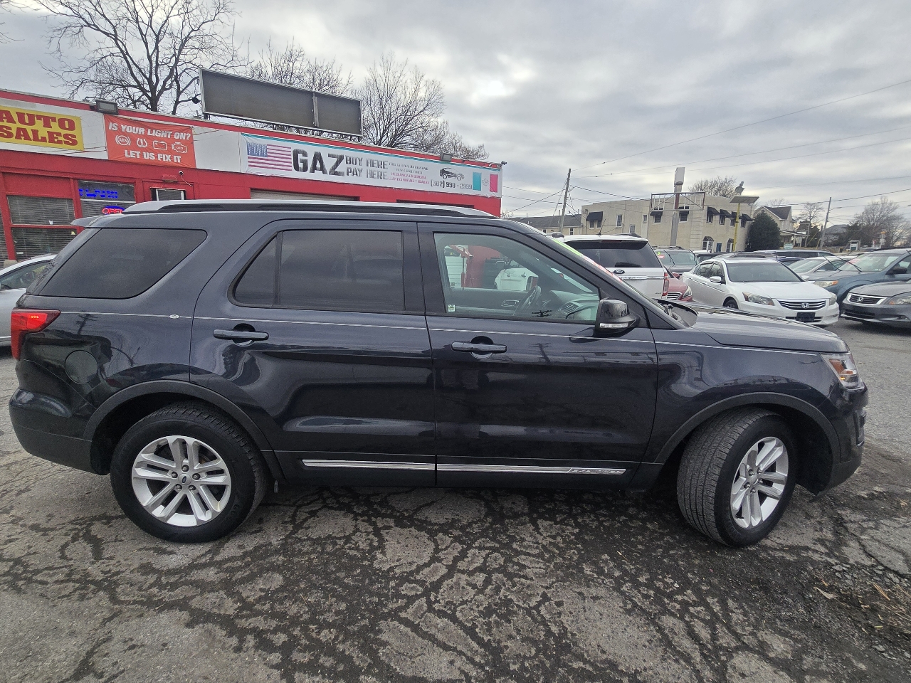 Ford Explorer 2WD 4dr V6 XLT 2017