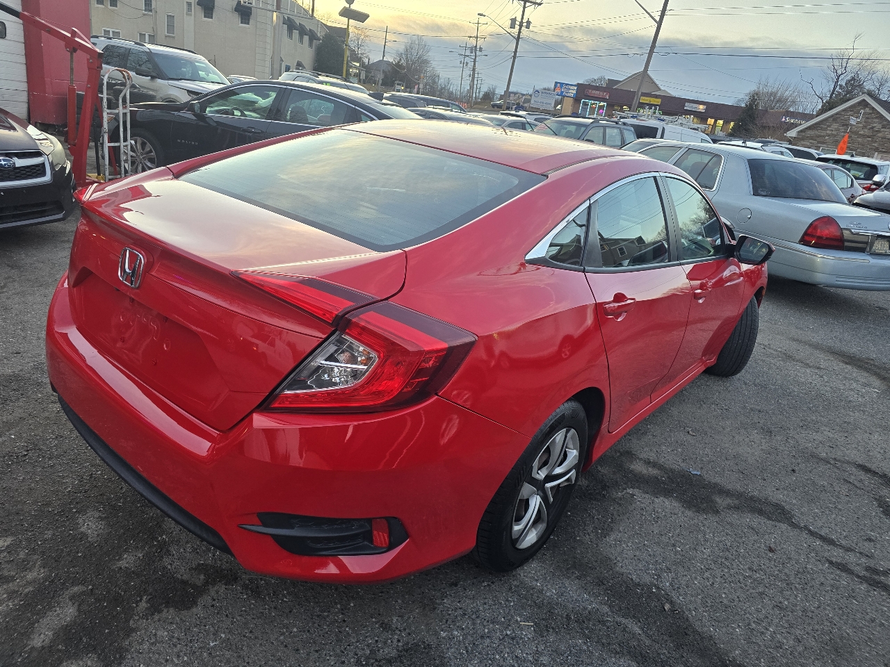 Honda Civic 4dr Sdn LX Auto 2017