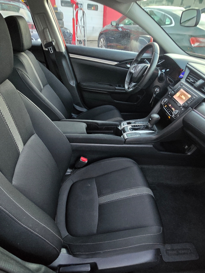 Honda Civic 4dr Sdn LX Auto 2017